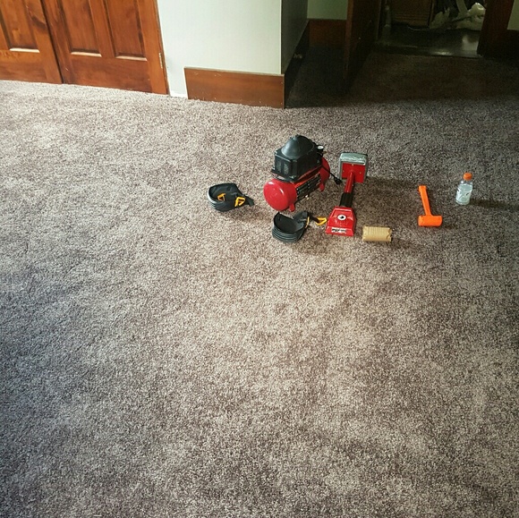 Floor installation - Picture 3 of 4